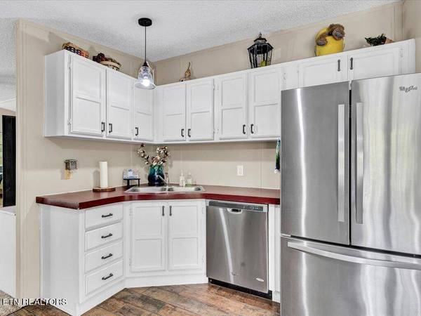 366 Chestnut Hill Rd, New Tazewell, TN 37825