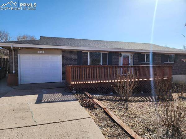 613 Crestridge AVE, Colorado Springs, CO 80906