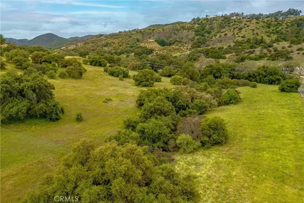 6 Camino Estribo / Via Tornado, Temecula, CA 92590