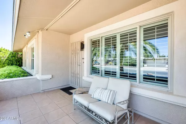 10219 W BROOKSIDE Drive, Sun City, AZ 85351