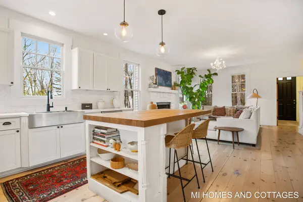 1650 Shelby Ln, Holland, MI 49424-2598