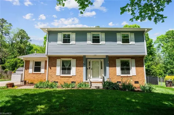 107 Flintfield DR, Winston Salem, NC 27103