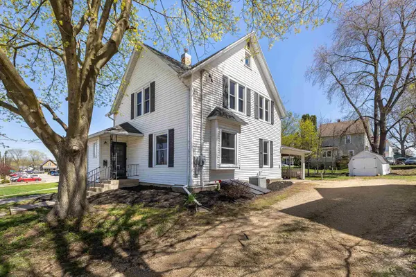 155 Center Street, Platteville, WI 53818