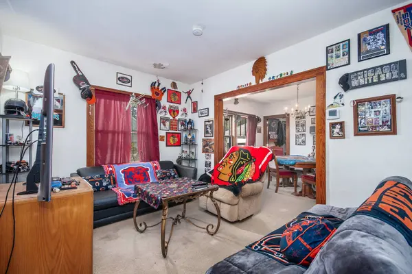 412 Jewett Street, Elgin, IL 60123