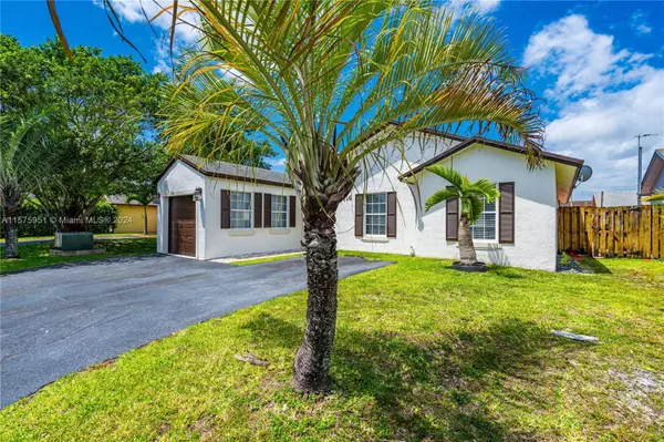 25014 SW 128th Pl, Homestead, FL 33032