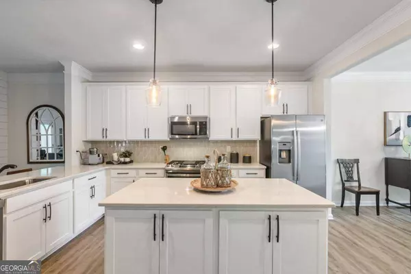 226 Emerson Heights DR, Woodstock, GA 30188