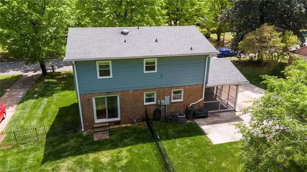 107 Flintfield DR, Winston Salem, NC 27103