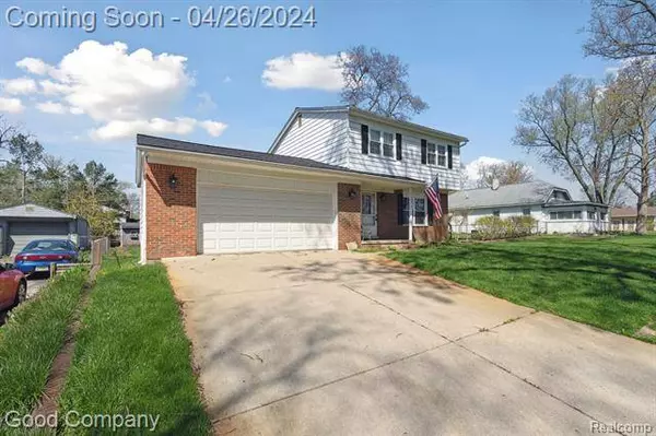 2159 TERRAPIN Street, Wolverine Lake, MI 48390
