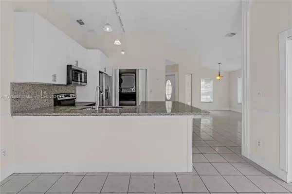 25014 SW 128th Pl, Homestead, FL 33032