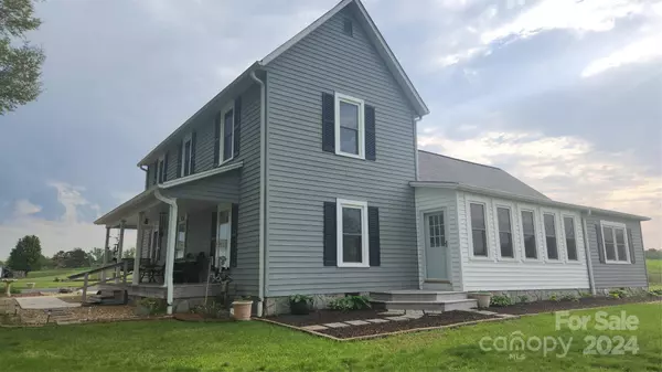 5217 Looper RD, Granite Falls, NC 28630