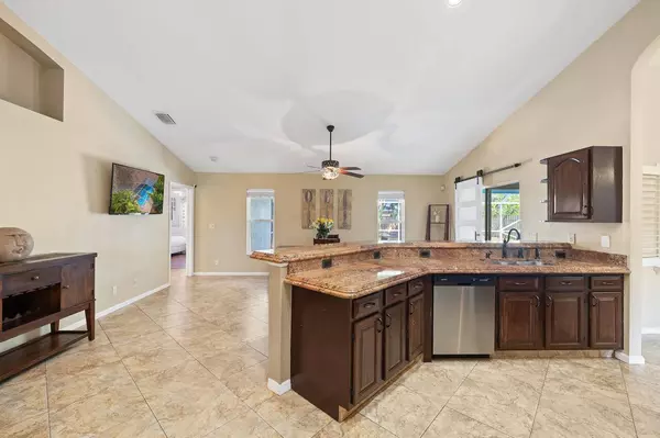 137 Cortes AVE, Royal Palm Beach, FL 33411