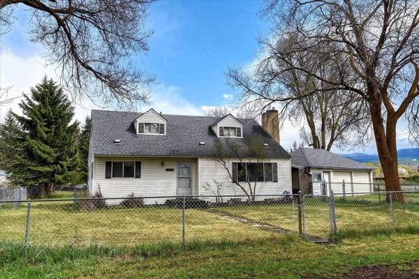 5320 N Chase Rd, Newman Lake, WA 99025