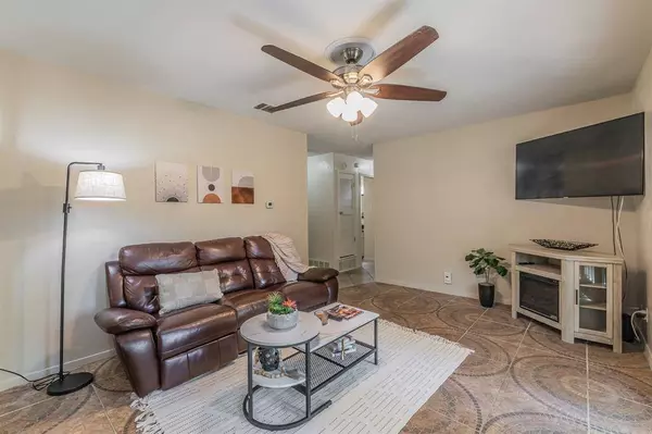 1612 Continental Drive, Blue Mound, TX 76131