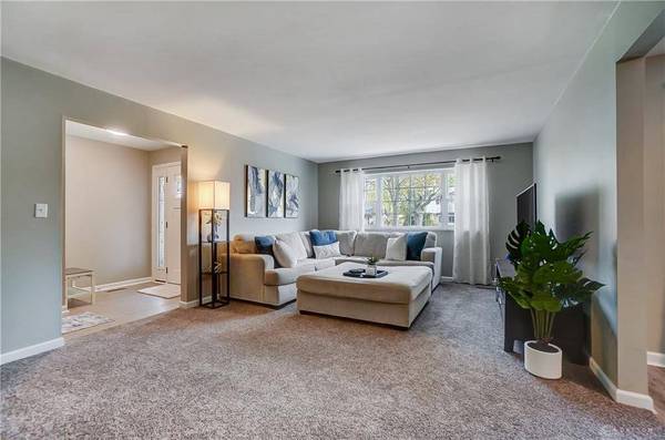 2462 Bending Willow Drive, Kettering, OH 45440