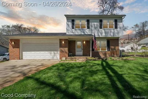 2159 TERRAPIN Street, Wolverine Lake, MI 48390