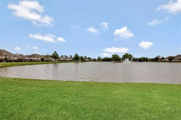 22627 Miramar Crest DR, Tomball, TX 77375