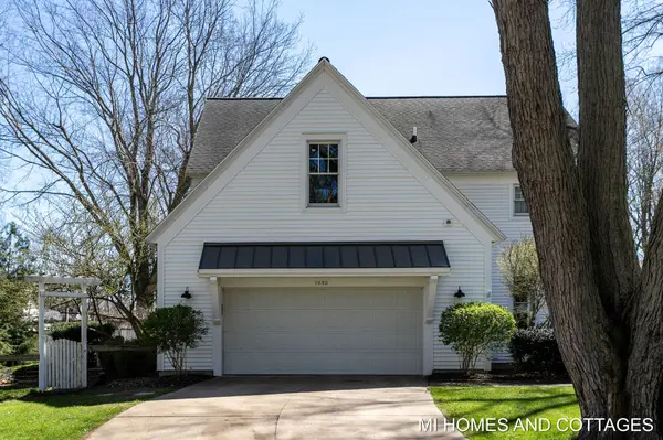 1650 Shelby Ln, Holland, MI 49424-2598