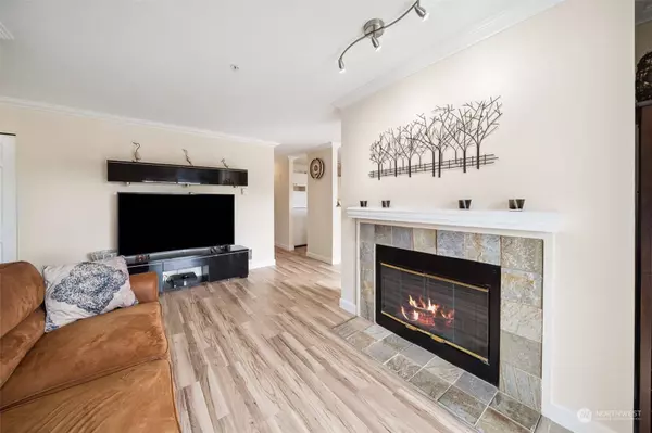 33020 10th AVE SW #W302, Federal Way, WA 98023