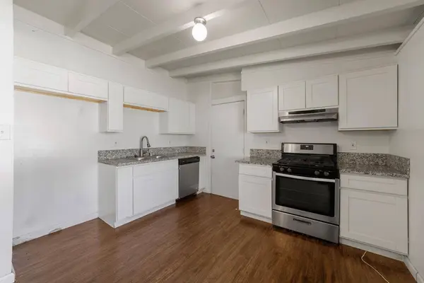 1045 Cummins WAY, West Sacramento, CA 95605