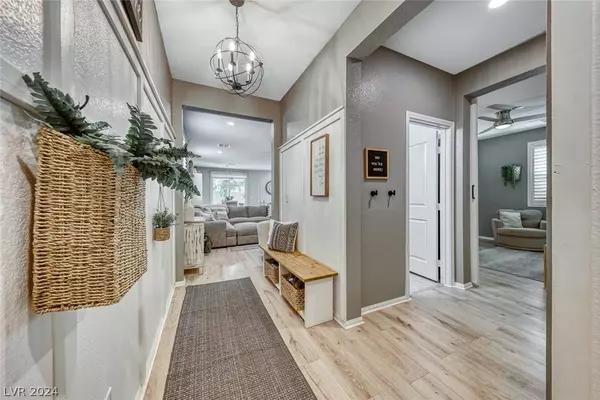 2804 Falling Mist Street, Henderson, NV 89044