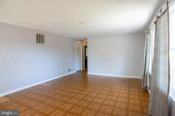 1414 WALNUT ST, Woodbridge, VA 22191