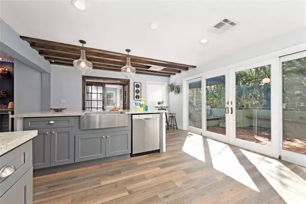 1618 LORENA LN, Orlando, FL 32806