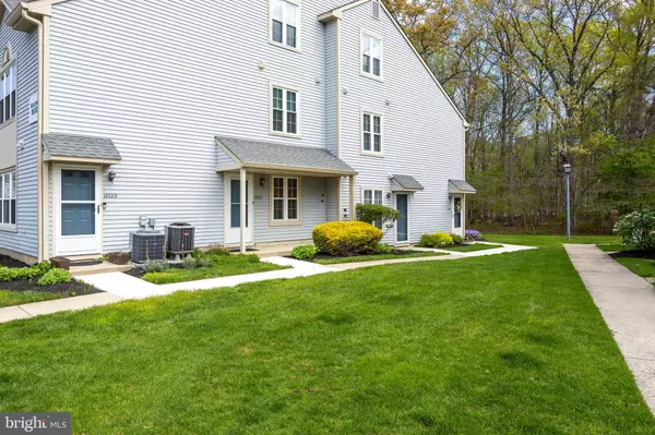 1805-A DENHAM CT, Mount Laurel, NJ 08054