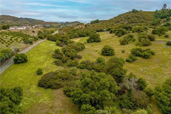 6 Camino Estribo / Via Tornado, Temecula, CA 92590