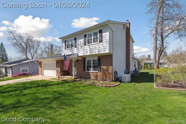 2159 TERRAPIN Street, Wolverine Lake, MI 48390