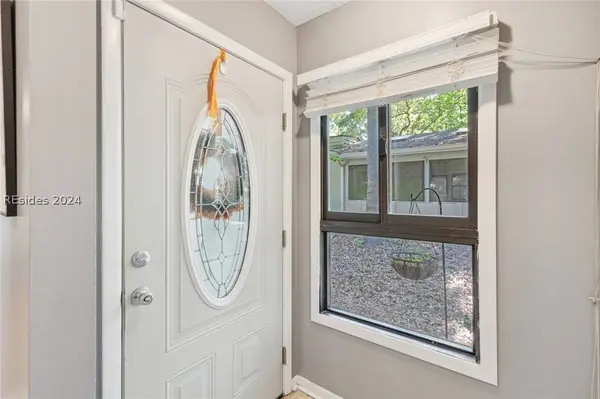 17 Broomsedge CT, Hilton Head Island, SC 29926