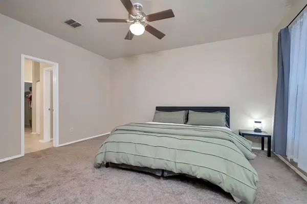 513 Harbor Crest Road, Azle, TX 76020