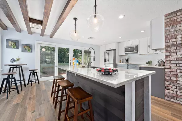 1618 LORENA LN, Orlando, FL 32806