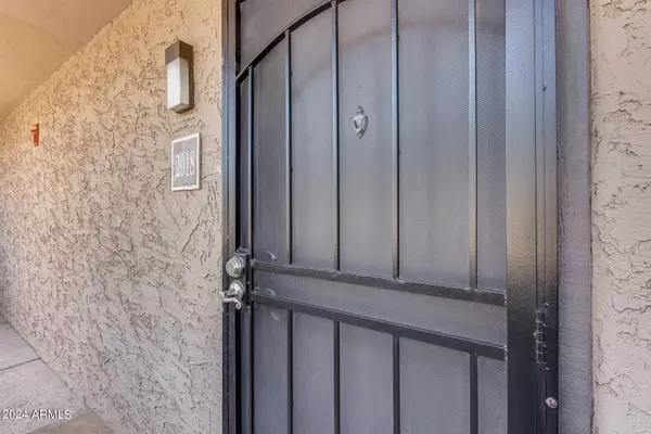 5995 N 78TH Street #2018, Scottsdale, AZ 85250