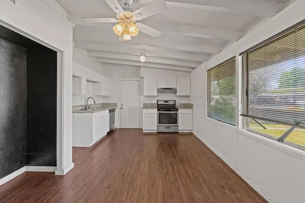 1045 Cummins WAY, West Sacramento, CA 95605