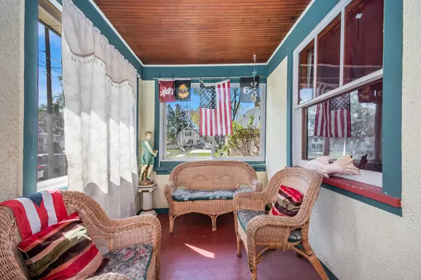 412 Jewett ST, Elgin, IL 60123