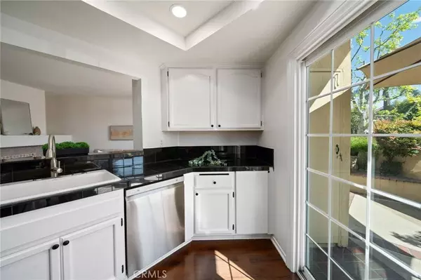 2443 Paseo Circulo, Tustin, CA 92782