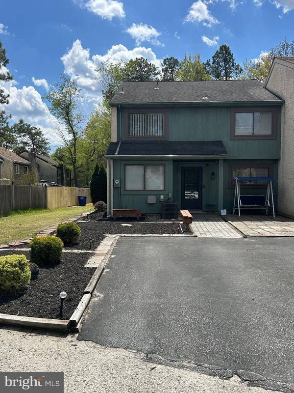 10 QUEEN ANNE CT, Evesham, NJ 08053