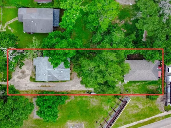 406 Robert Lee Road, Houston, TX 77009