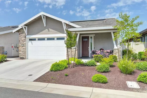 2112 Earthlight LN, Roseville, CA 95747