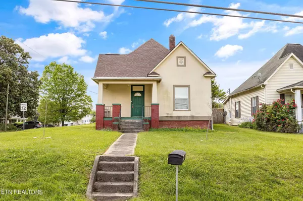 200 Kingwood Rd, Knoxville, TN 37918