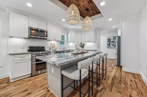 1139 Nadine ST, Houston, TX 77009