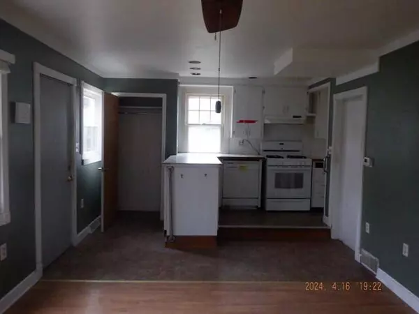 1103 Vassar Drive, Kalamazoo, MI 49001