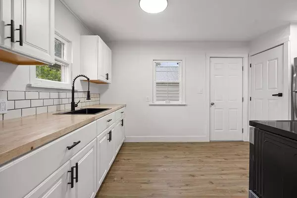 7422 E 3rd Ave, Spokane Valley, WA 99212