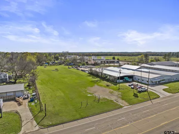 1323 W Ferguson, Mt Pleasant, TX 75455