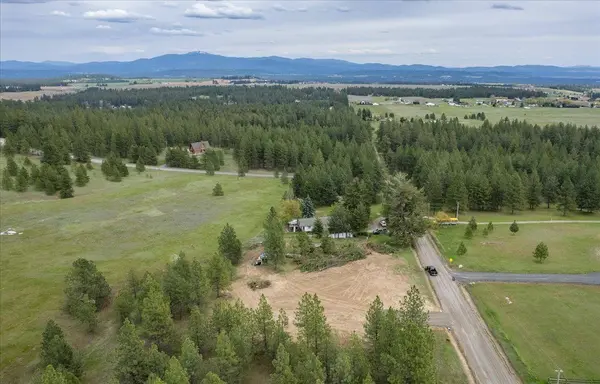 3520 W Woolard Rd, Colbert, WA 99005