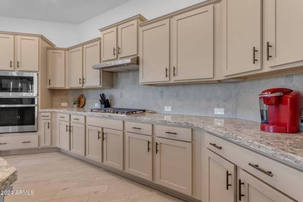 11718 W LUXTON Lane, Avondale, AZ 85323