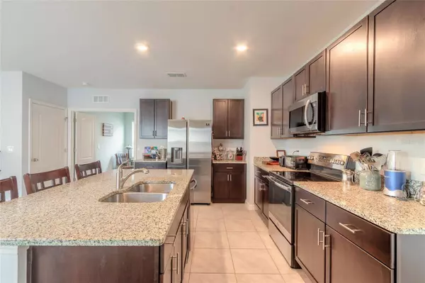 236 CARYOTA CT, New Smyrna Beach, FL 32168