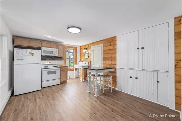 9705 Saint Albans Street, Hebron, IL 60034