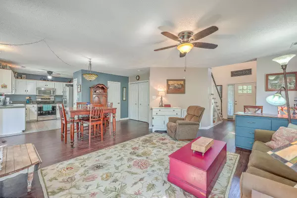 102 Ashton Dr, Goose Creek, SC 29445