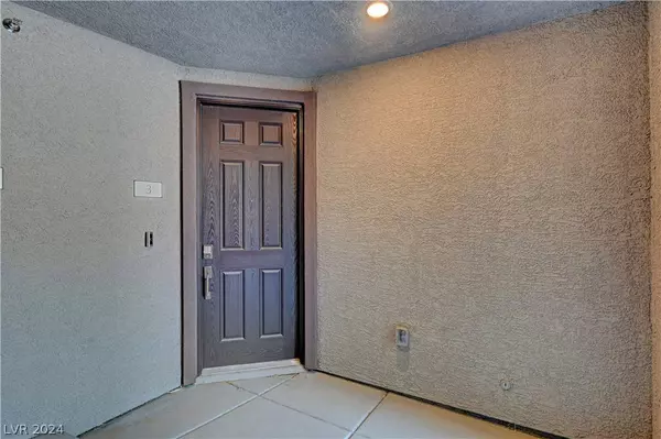 7232 N Decatur Boulevard #3, Las Vegas, NV 89131